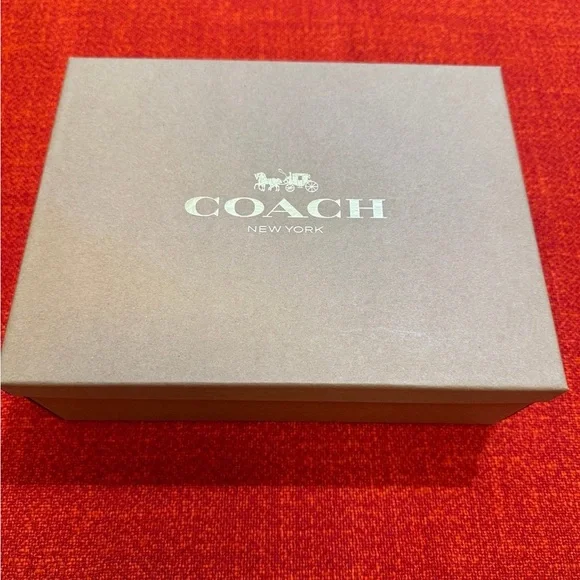 ❤️❤️❤️Authentic Coach mini Nolita 15 Bag ❤️❤️❤️ - Picture 7 of 9